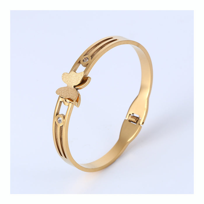 Wholesale Popular stainless steel butterfly zircon jewelry, fashionable and elegant titanium steel bracelet