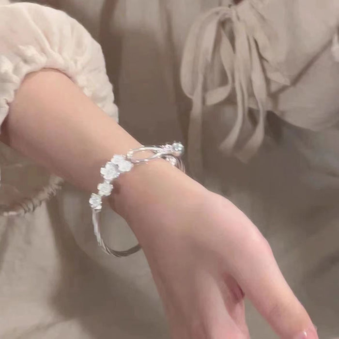 Wholesale Bracelet with shiny surface and open mouth bracelet bracelet bracelet