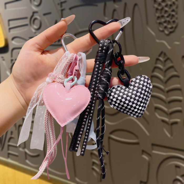 Wholesale Original DIY leather keychain cartoon figurine hanging accessories wholesale creative backpack exquisite pendant small accessories
