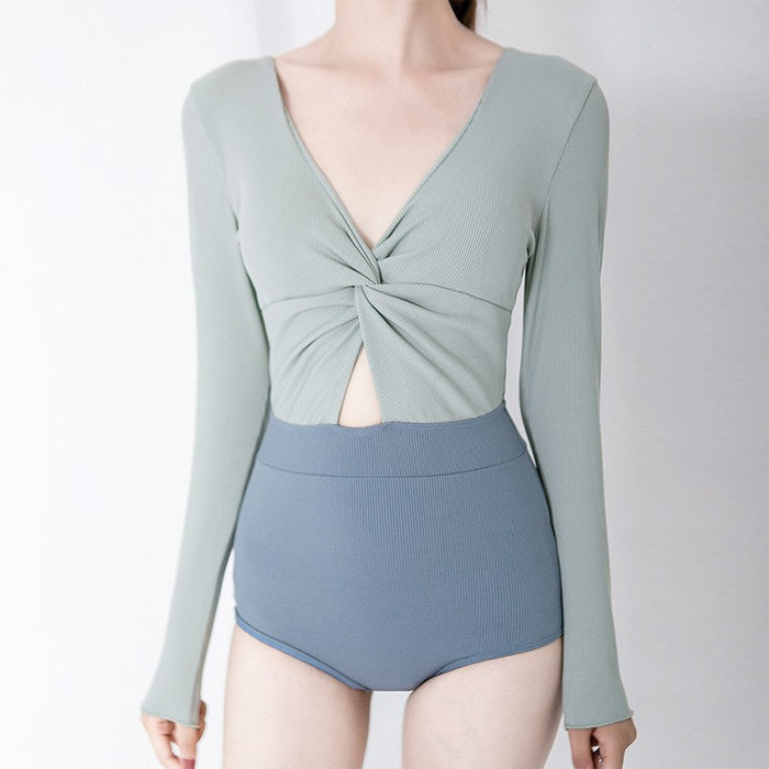 Wholesale Swimsuit conservative long sleeved contrasting swimsuit