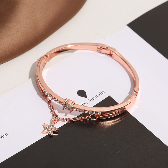 Wholesale Five pointed star studded diamond bracelet