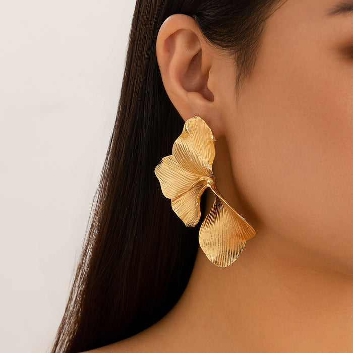 Wholesale Personalized Double layered Five petal Flower Earrings with Vintage Striped Leaves and Tassel Earrings
