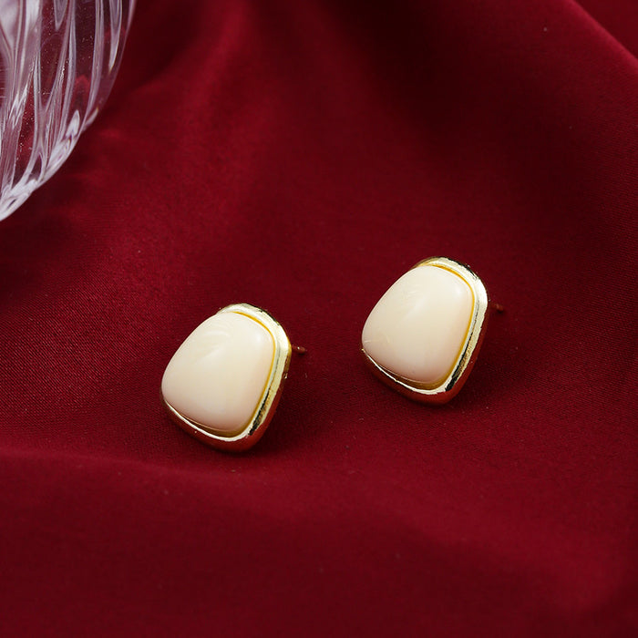 Wholesale Geometric fashion, compact and exquisite, light luxury, niche earrings