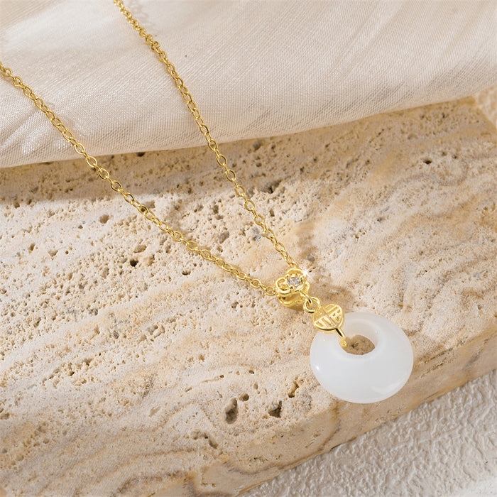 Wholesale Pendant titanium steel necklace, simple and luxurious, niche design, collarbone chain accessory