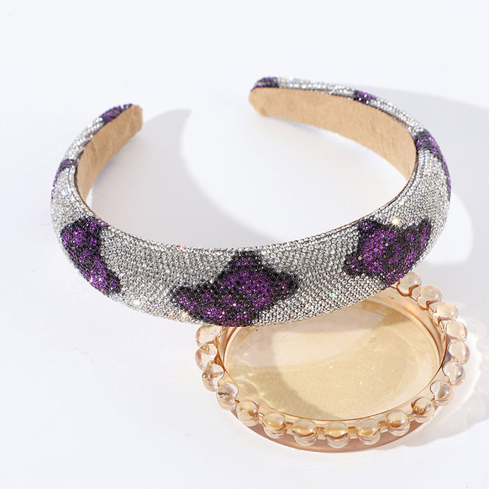 Wholesale Bear all-inclusive rhinestone high-end headband for going out,  all-purpose,  high-top head with baby' s breath and diamonds,  famous warm hair accessories