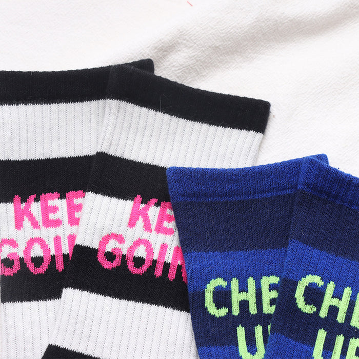 Wholesale Medium striped letter socks Skateboarding long socks Sports socks Neutral