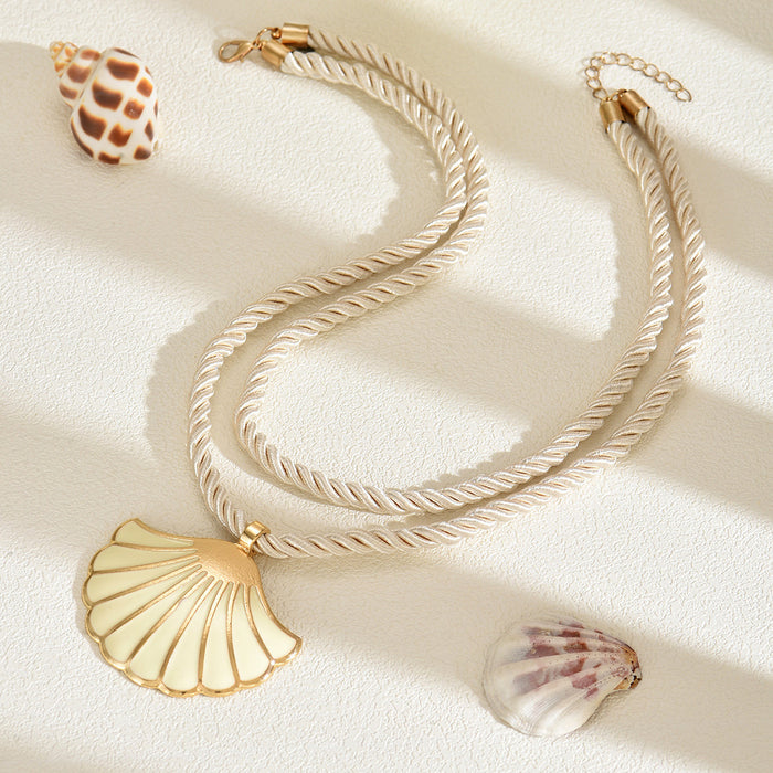Wholesale Fashionable oil drop shell pendant necklace, beach niche design, scallop multi-layer woven rope accessory