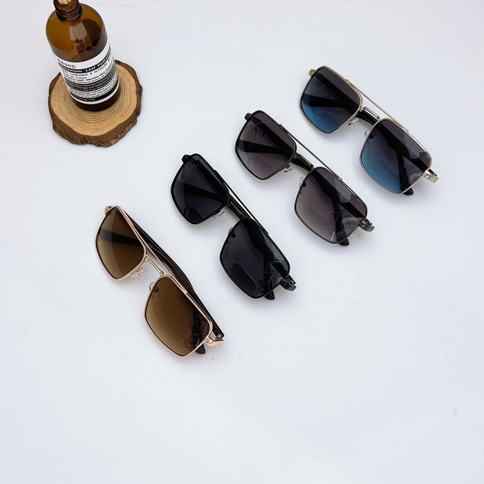 Wholesale British retro metal sunglasses with a unique and niche frame, showcasing temperament and trendy sun shading, versatile and versatile