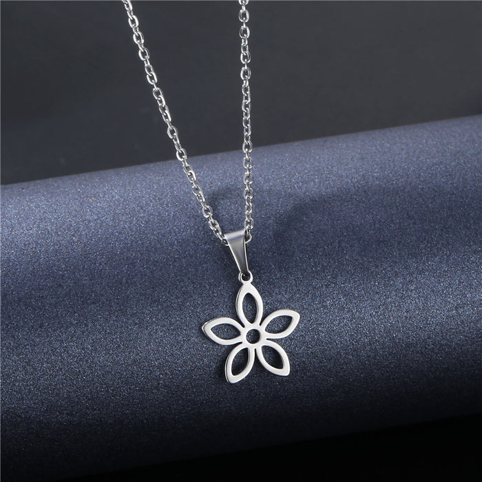 Wholesale New minimalist smooth short necklace, collarbone chain, stainless steel hollow flower pendant, fashionable accessory