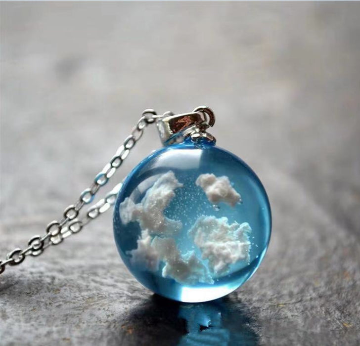 Wholesale Creative handmade jewelry, transparent spherical resin pendant, short necklace