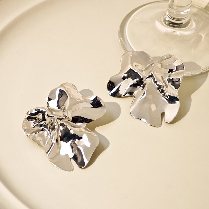 Wholesale Exaggerated Liquid Metal Earrings with Irregular Pleated Earrings