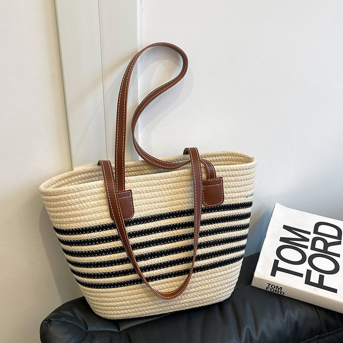 Wholesale Woven straw woven bag versatile shoulder bag commuting bag