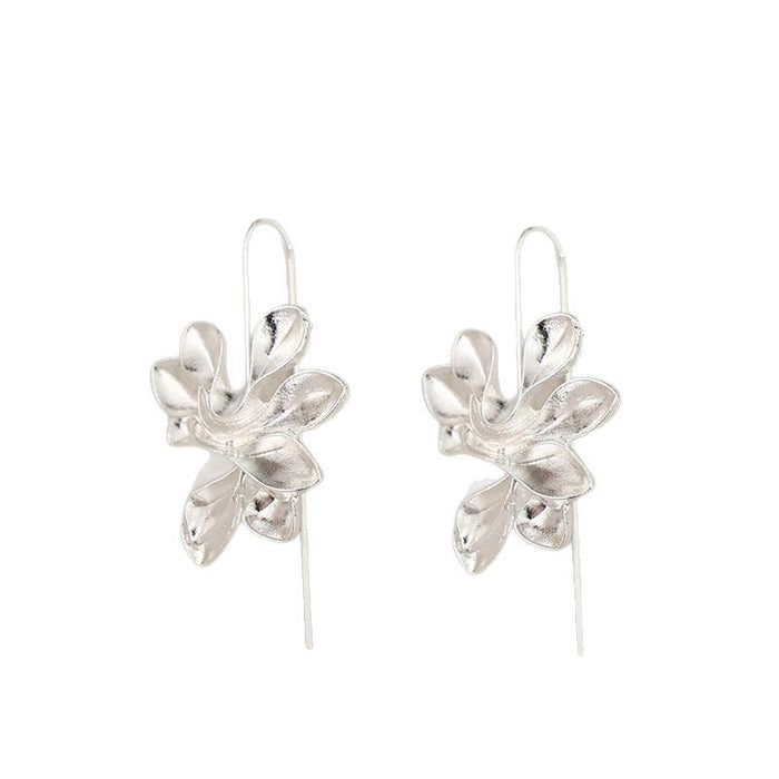 Wholesale Vintage flower alloy elegant personality fashionable temperament earrings and earrings