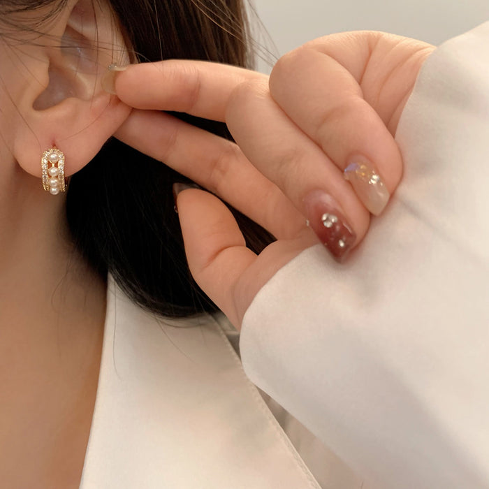 Wholesale High-gloss pearl micro-pave earrings