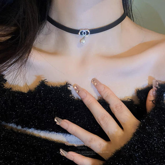 Wholesale Black leather rope collar, collarbone chain, neck strap, niche temperament, neck accessories, neck chain necklace