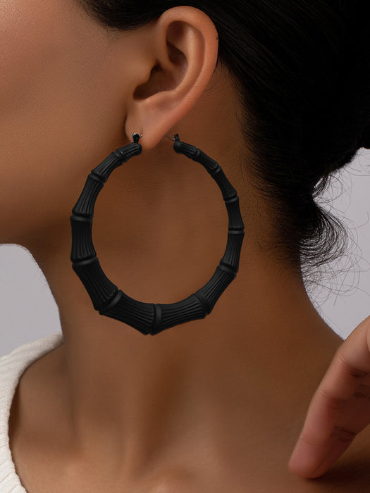 Wholesale Exaggerated gold earrings with large rings, earrings, earrings, and accessories