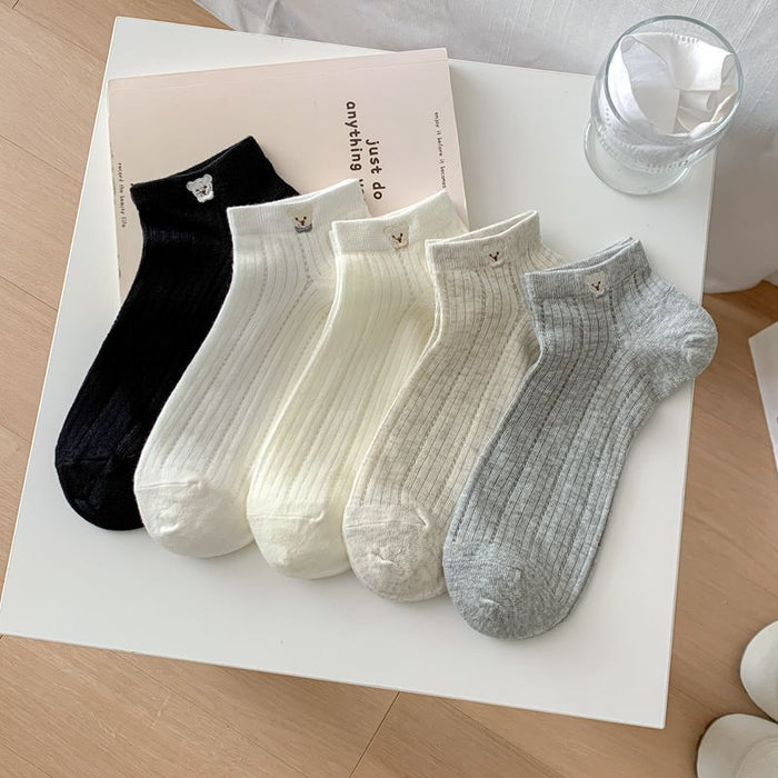 Wholesale Exquisite embroidery cute cartoon boat socks versatile breathable boneless short socks