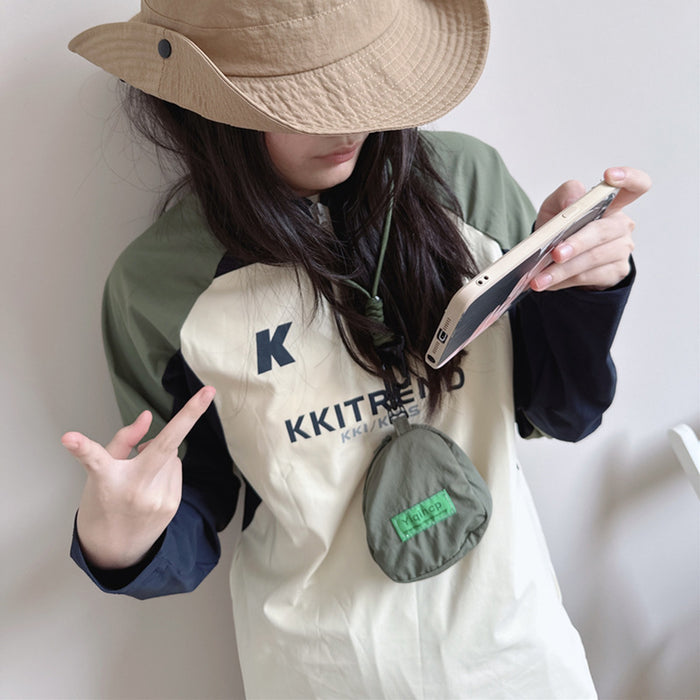 Wholesale New neck hanging small bag, trendy children's baby accessory bag, stylish headphone bag, portable wallet for outdoor use