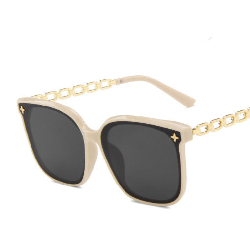 Wholesale Women's sunglasses show face, small chain legs, star sunglasses, big face, slimming, black