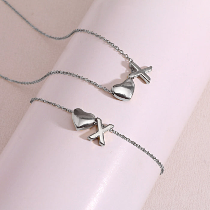Wholesale Clavicle chain jewelry accessory 26 letter heart pendant titanium steel necklace