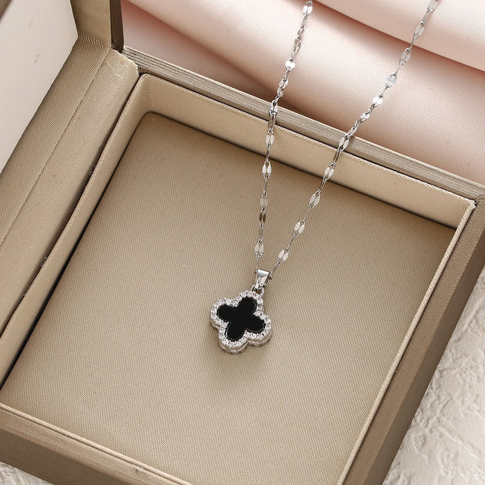 Wholesale Golden Luxury Diamond Four-leaf Clover Necklace Women's Black and White Double-sided Clavicle Chain 18K Gold-plated Necklace Chain