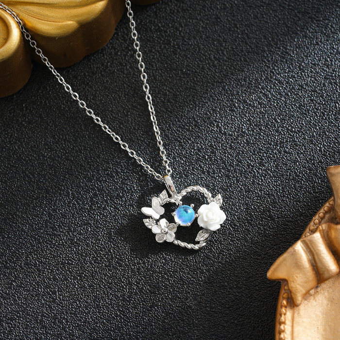 Wholesale Luxury Style Heart-Shaped Flower Necklace