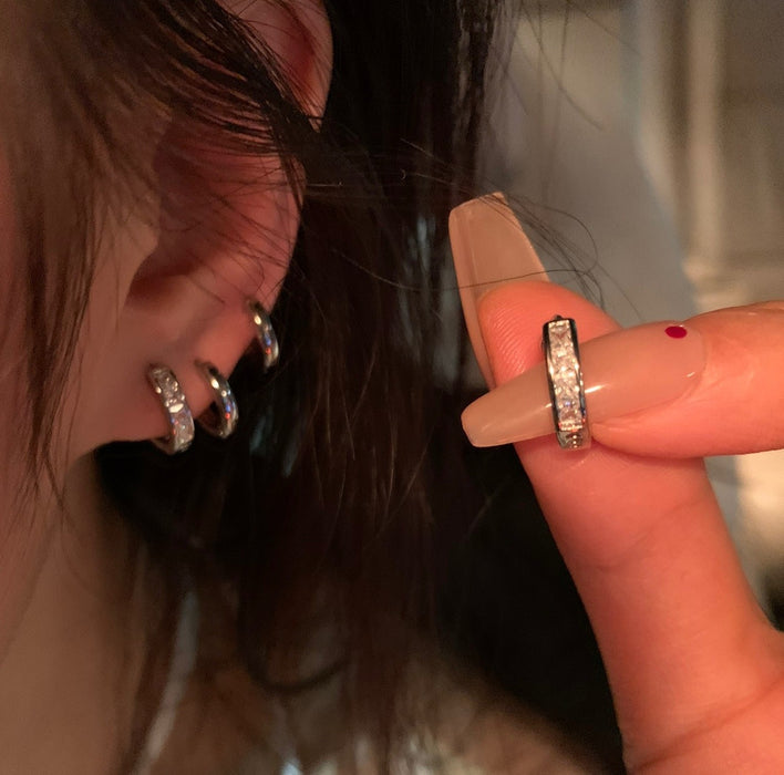 Wholesale Versatile earrings, niche design, high-end earrings for women, earrings needles