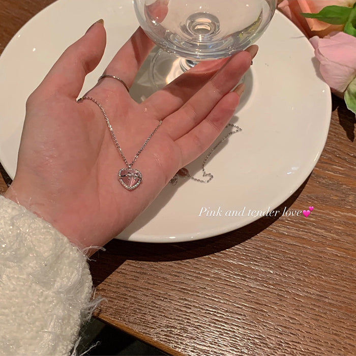 Wholesale Women's light luxury titanium steel versatile collarbone chain with high-end feel, simple and versatile necklace