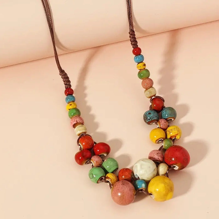 Wholesale Fashionable retro ceramic bead necklace with colorful personality and simple women's necklace