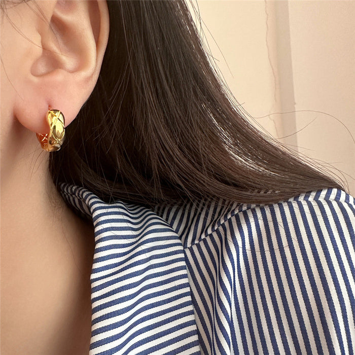 Wholesale  Metal Gold Silver Rhomboid Earrings   temperament  Ear Ring