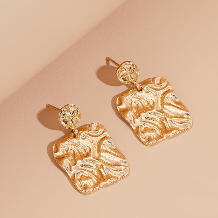 Wholesale Retro exaggerated metal earrings, geometric diamond shaped long earrings, fashionable temperament earrings