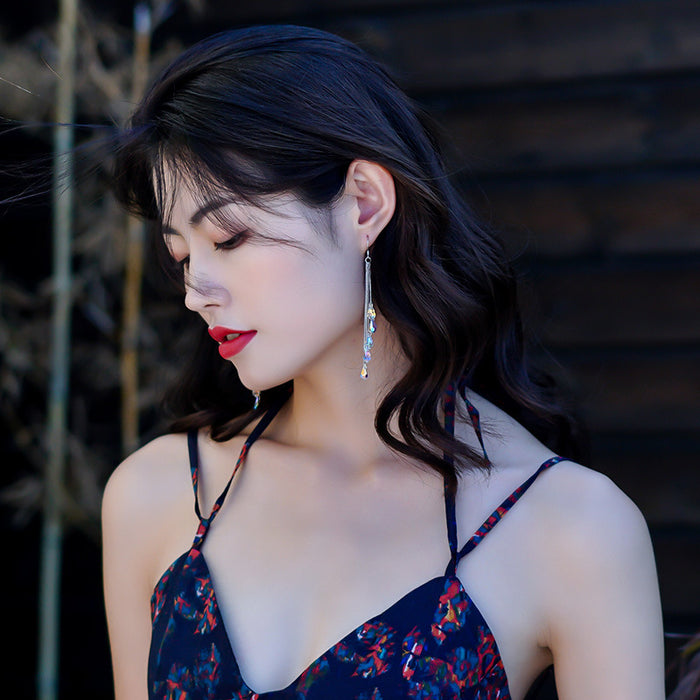 Wholesale Silver earrings, crystal earrings, long water droplet earrings, feminine charm