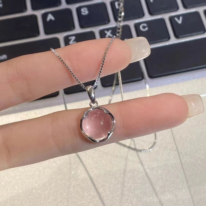Wholesale Pink crystal necklace, light luxury, simple temperament, versatile collarbone chain, new style, round pendant accessory