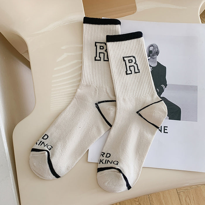 Wholesale Spring and Autumn Black and White High Elastic Alphabet Sports Middle Tube Women's Socks