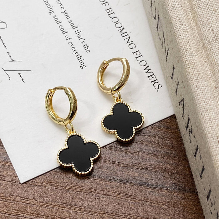 Wholesale Black Lucky Flower Small and Exquisite Stud Earrings