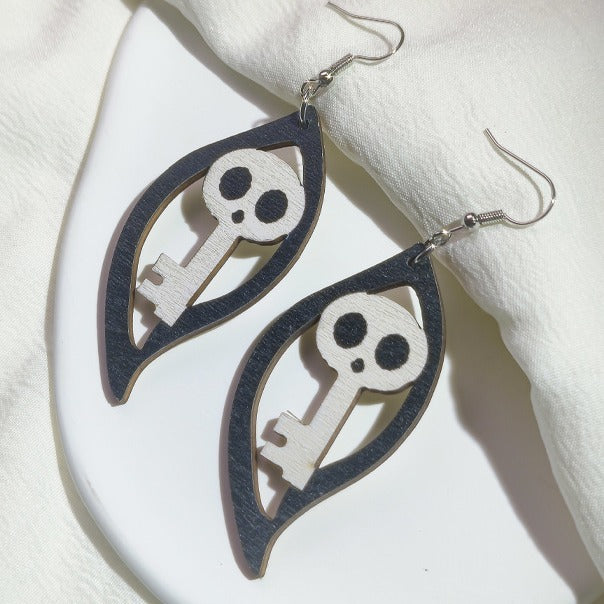 Wholesale Halloween Ghost Bat Spider Skull Wood Earrings JDC-ES-Pushe002