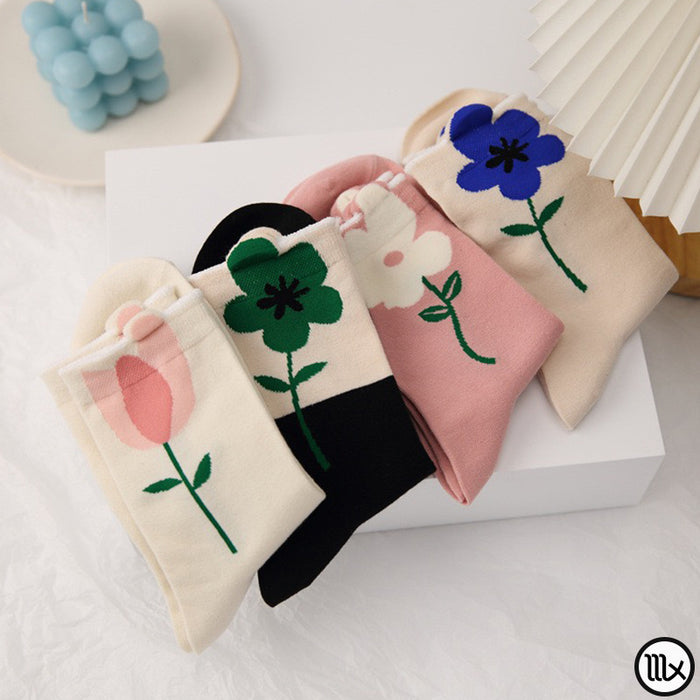 Wholesale Sweet and lovely flower tube socks, trendy and artistic socks