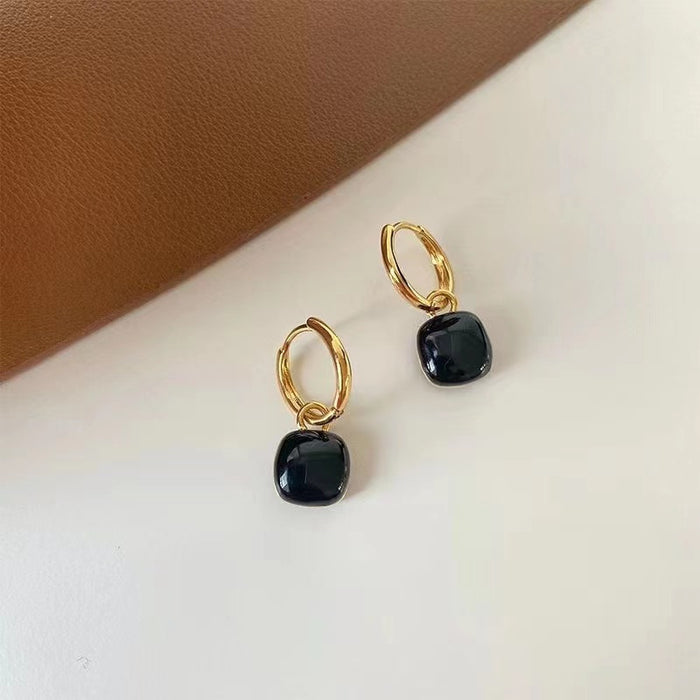 Wholesale Geometric square ear buckle temperament earrings, niche design, retro personality, simple fashion, versatile ears