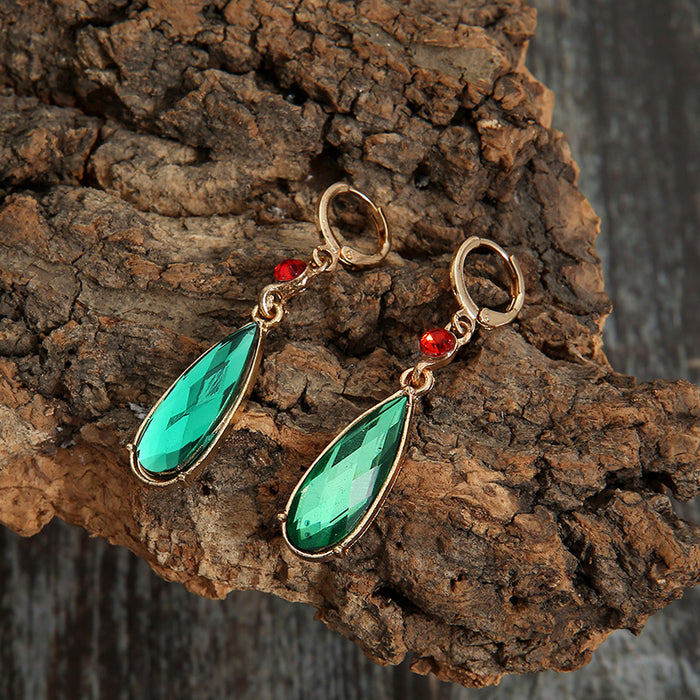 Wholesale New earrings with a temperament of emerald green