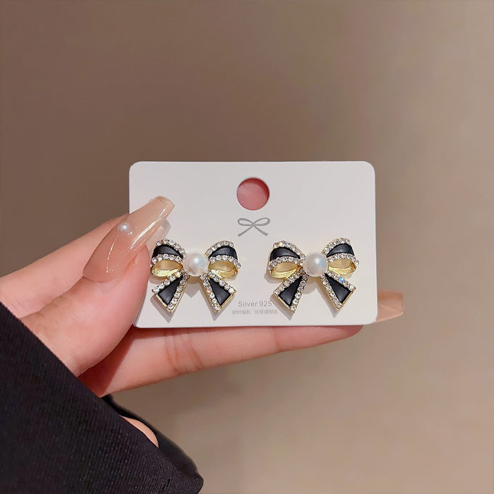 Wholesale Silver needle studded diamond bow earrings, light luxury, high-end retro fashion temperament, earrings, personalized earrings wholesale