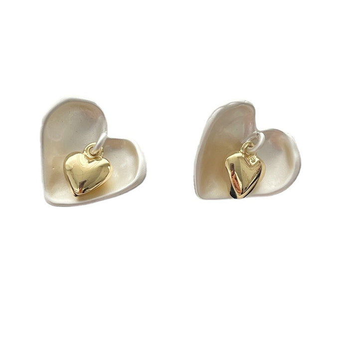 Wholesale Subtle high-end exquisite heart ear studs, niche brushed frosted design, pleated exquisite commuting earrings