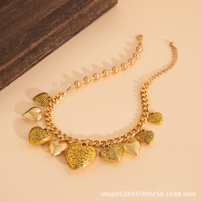 Wholesale New retro heart-shaped necklace with fashionable punk pattern, heart-shaped collarbone chain, exquisite personalized jewelry