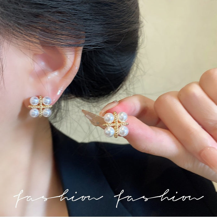 Wholesale Silver Needle Cross Square Pearl Earstuds Cross Small and Small Small Design Earrings Wholesale