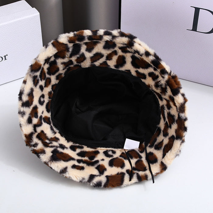 Wholesale Women' s winter face-enhancing leopard print bucket hat women' s versatile warm basin hat plush bucket hat