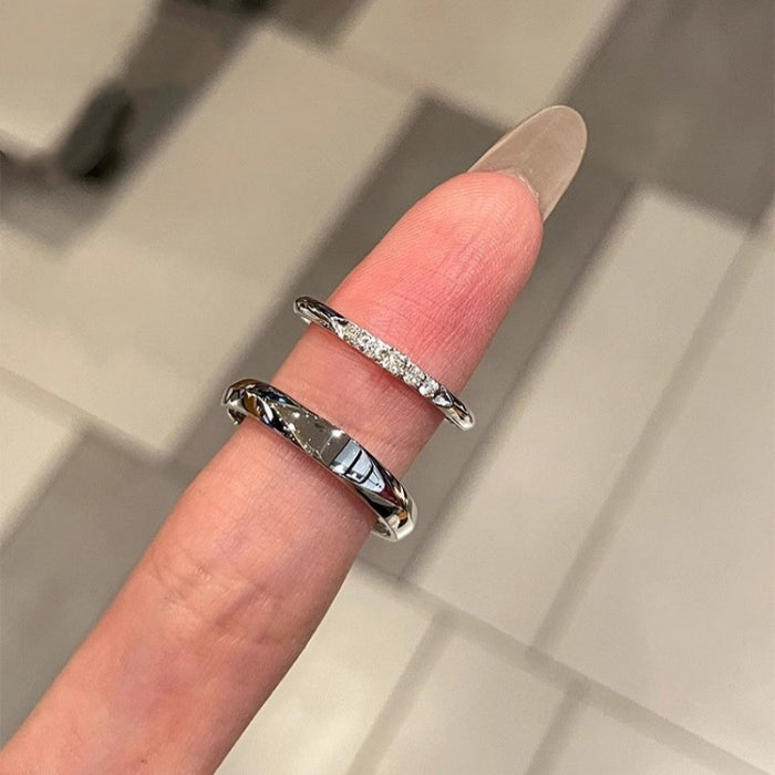 Wholesale New minimalist plain circle couple ring with micro inlaid zircon, trendy and versatile bright surface