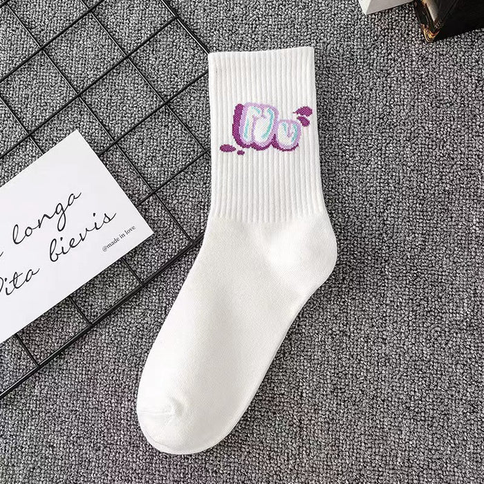 Wholesale Socks women' s sports socks cotton socks white stockings autumn and winter