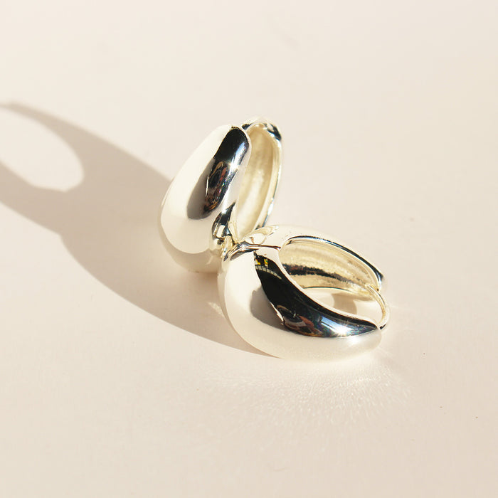 Wholesale  Elegant Vintage Style Gold-plated Flower Earrings Women's Accessories Earrings