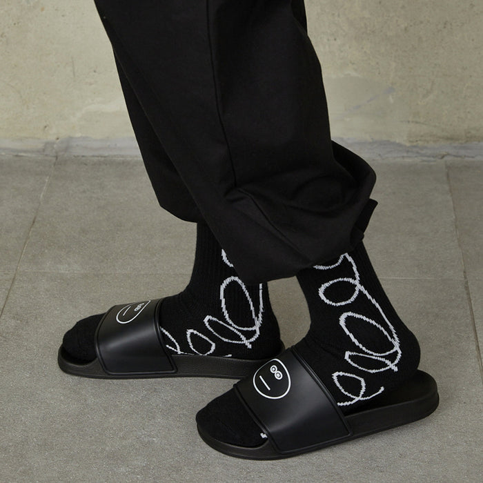 Wholesale Mid length socks, high-quality socks, casual men's socks, trendy socks, simple sports socks