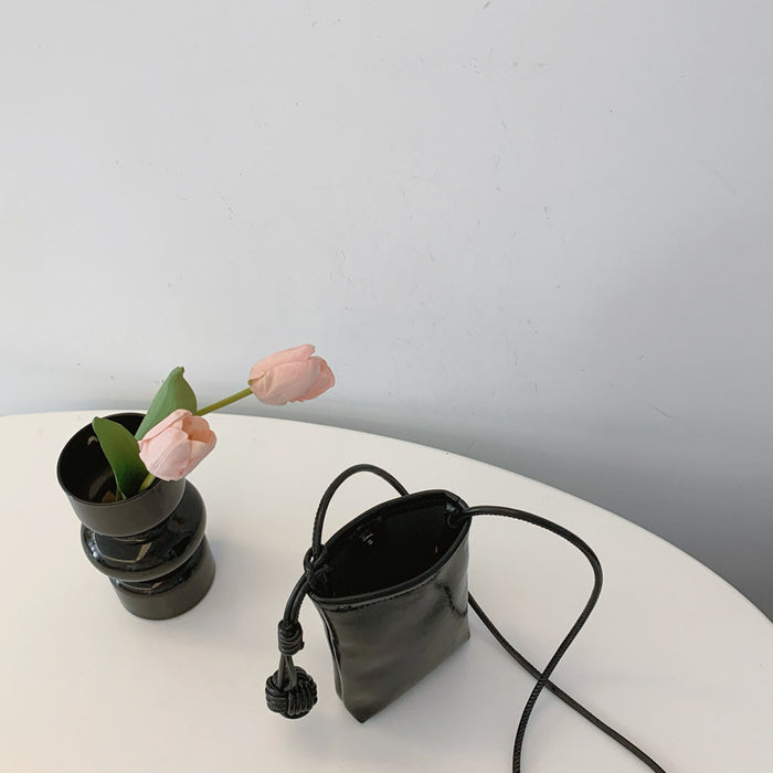 Wholesale Fashionable and personalized small bag, simple single shoulder crossbody bag