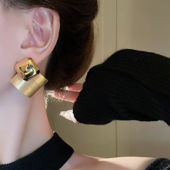 Wholesale Golden brushed earrings explosions earrings exaggerated temperament